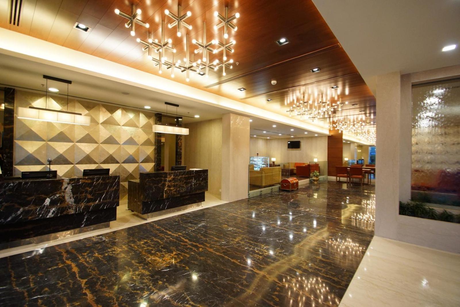 โรงแรมดอลฟิน วิสาขปัตนัม ภายนอก รูปภาพ