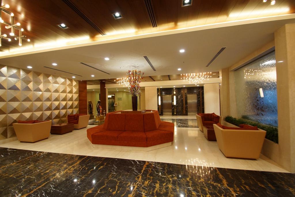 โรงแรมดอลฟิน วิสาขปัตนัม ภายนอก รูปภาพ